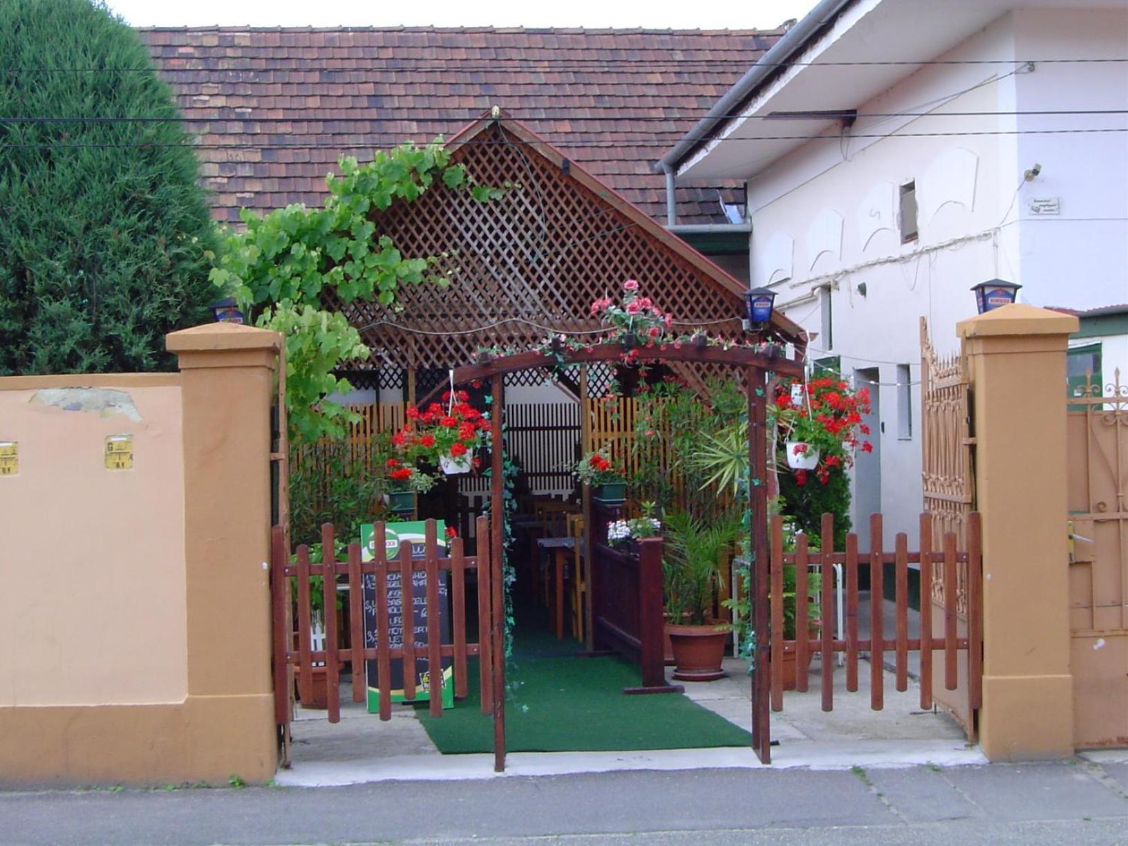 Lunczer Vendeghaz 호텔 Mosonmagyaróvár 외부 사진